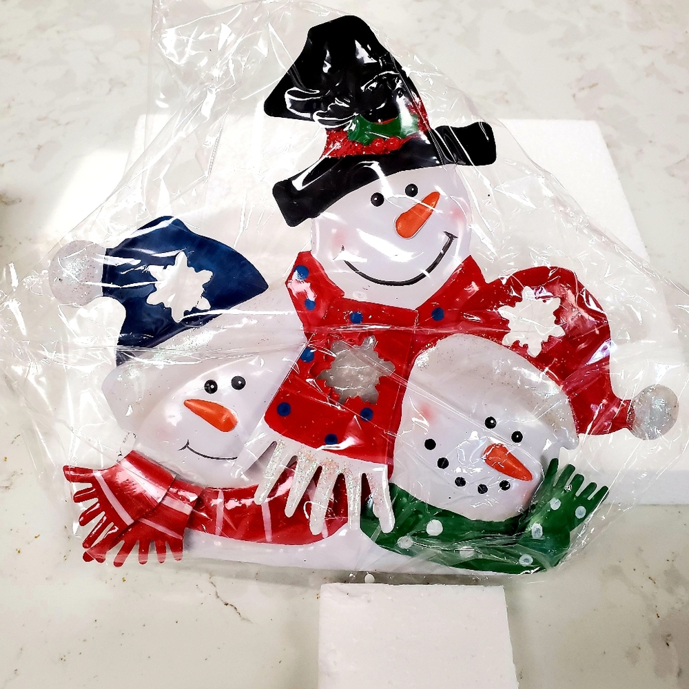 👀50% OFF ☃️ NIB‼️ Super Cute ⛄🕯Celebrating Friends candle holder - Picture 1 of 7